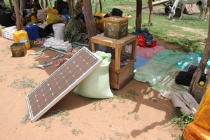 Panneau solaire au marché hebdomadaire de Widou Thiengoly