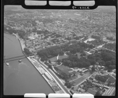 Valence (1958)