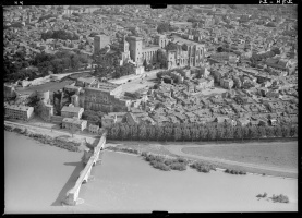 Avignon (1953)