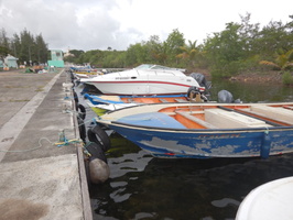 Vue du port de Petit-Canal en 2023