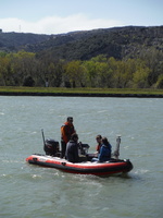 Prelevements en bateau sur le Rhone et l'Isere