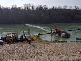 Travaux sur le Rhone sur le canal de Jonage