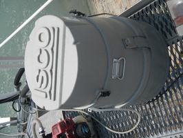 Prise de matiere en suspension d'eau du Rhone avec les centrifugeuses fixe et mobile a Jons 