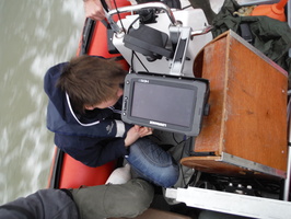 Mesure Adcp couplee a un DGPS sur le Rhone a Jons au niveau du barrage Edf