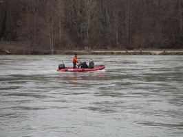 Mesure Adcp couplee a un DGPS sur le Rhone a Jons au niveau du barrage Edf