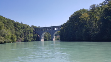 Confluence de l'Arve avec le Rhone a Geneve en Suisse